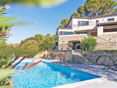 1-Valbonne-Luxury-Rental-Villa-Pool-VA1016