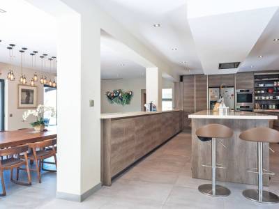 22-Valbonne-Luxury-Rental-Villa-Kitchen-VA1016