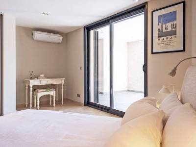 36-Valbonne-Luxury-Rental-Villa-bedroom-VA1016