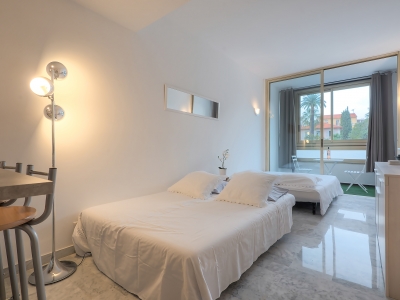 Studio-in-the-heart-of-Cannes-cozystay-république-5